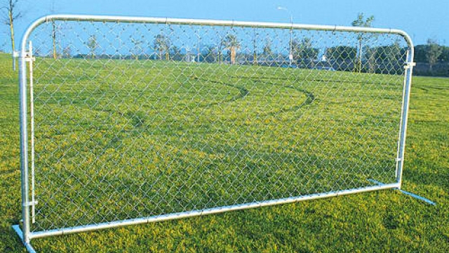 Fencing Freedom: Embrace Flexibility with a Portable Fence!